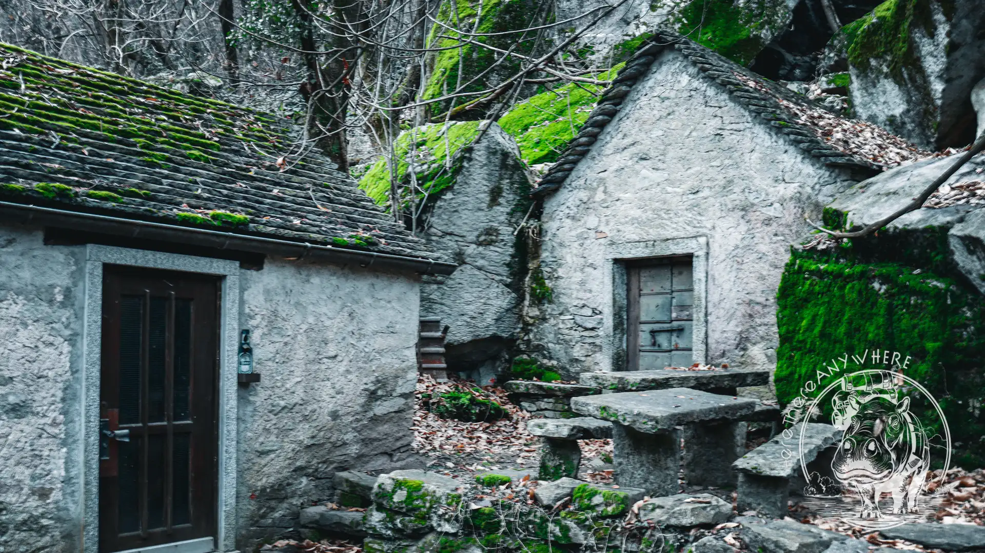 Steinhäuser im Tessin in der Schweiz